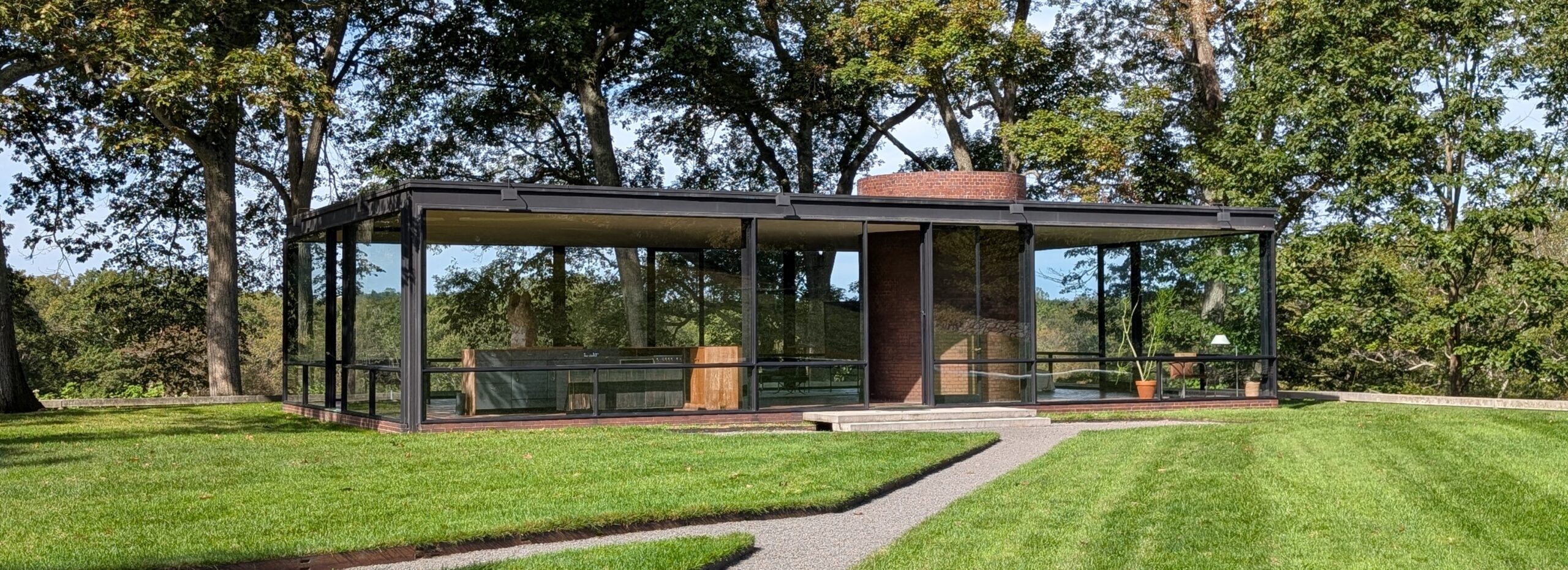 2025 09 27 11.03.14 ct glass house wide